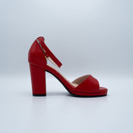 Novara sandalia casual roja - Moon Shoetique - Cuero genuino artesanal vista frontal